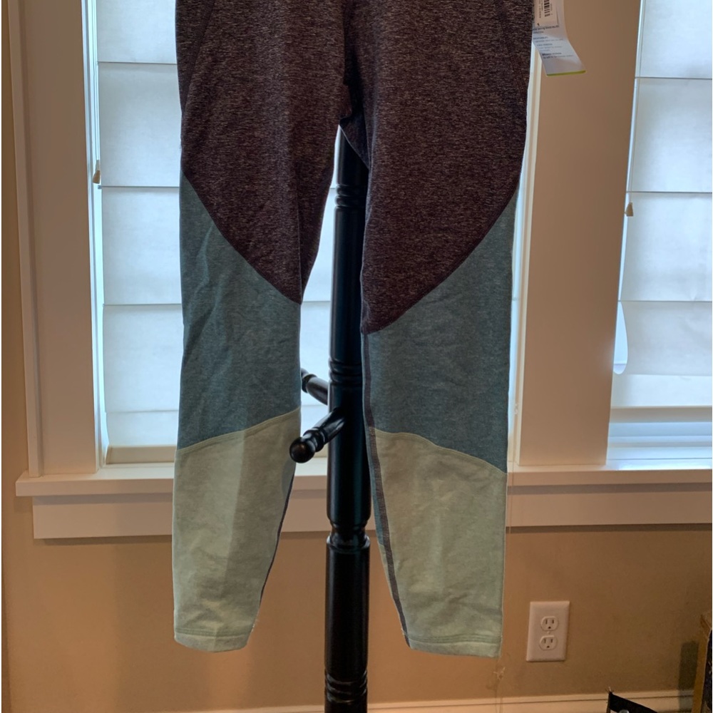 NWT Work out leggings Size Small